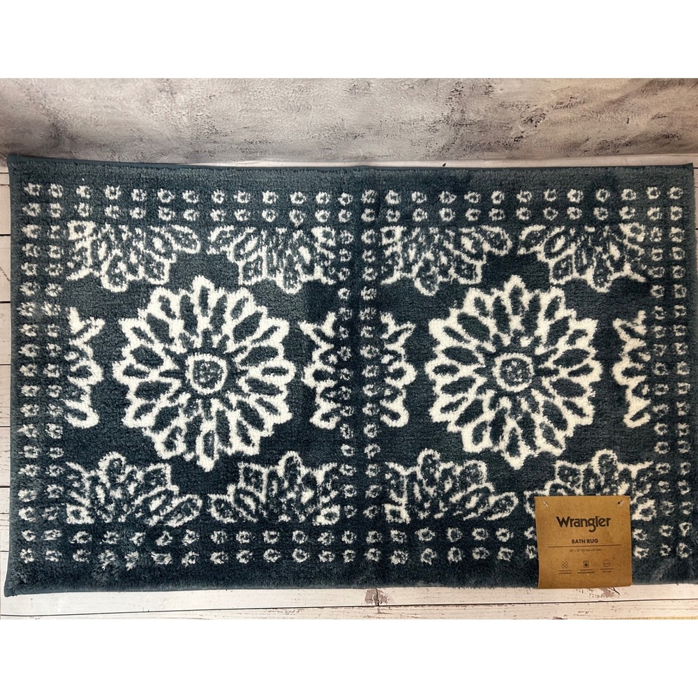Wrangler Bath Rug Blue Cream Medallion Floral Skid Resistant 20 x 32 New